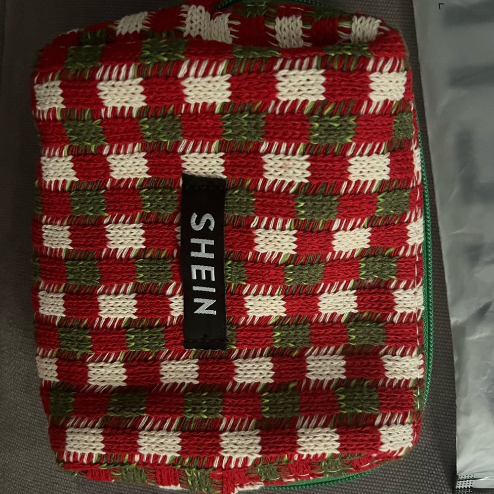 Cute zip bag from shein